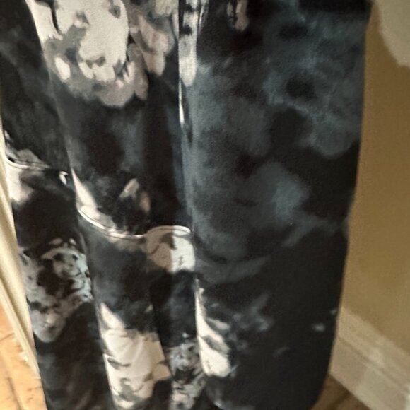 Aritzia Wilfred Abstract Print Myosotis Dress - Picture 3 of 5